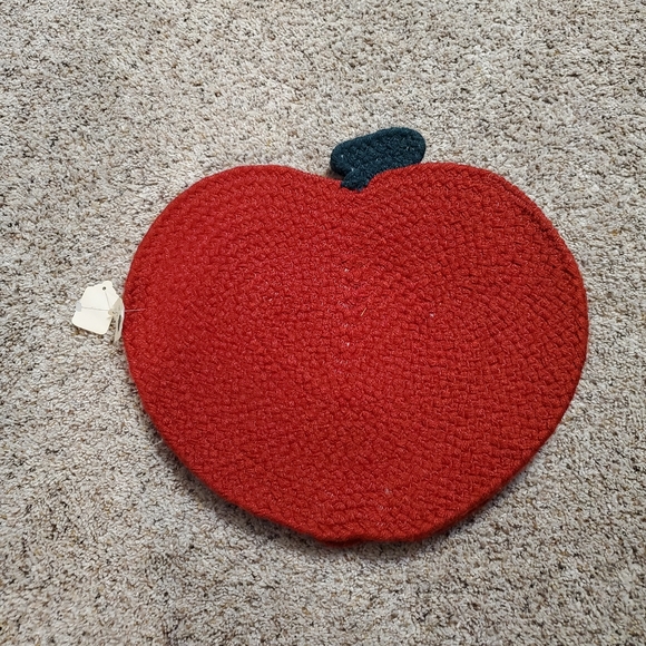 RESTOCKED Apple placemat, trivet, or table centerpiece - Picture 1 of 3